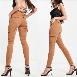 NWT SPANX Stretch Twill Ankle Cargo Pants in Honey Glow Sz S